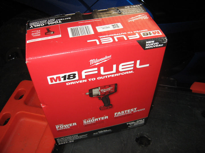 Milwaukee M18 FUEL 1/2 英吋高扭力衝擊扳手，附摩擦環（淨機） Milwaukee